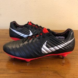 Nike Tiempo Legend 7 Elite SG Flyknit Soccer Cleat